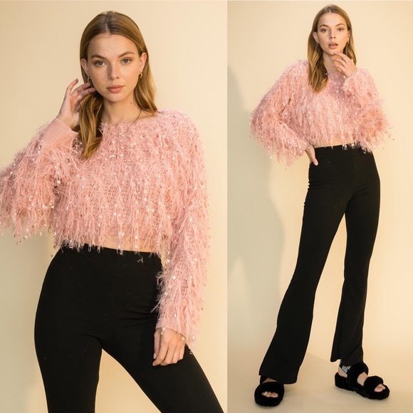 🚨24 HOUR SALE🚨*LAST 1* Cher Eyelash Fringe Pink Sweater - Picture 7 of 9